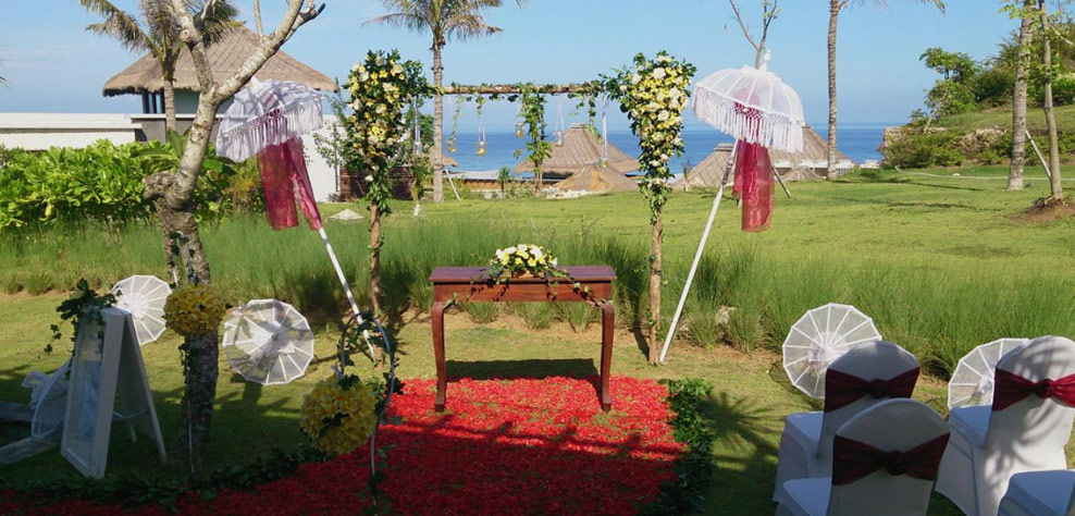 wedding at one bedroom private pool villa - samabe bali resort and villas