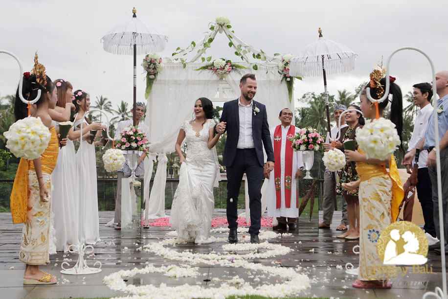 happy bali wedding - the bali channel