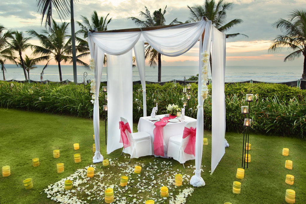 beach front bali wedding at bali mandira resort legian