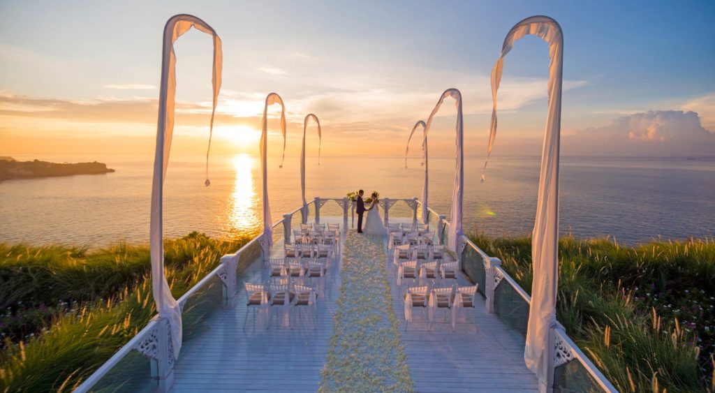 wedding sky at ayana resort bali nusa dua