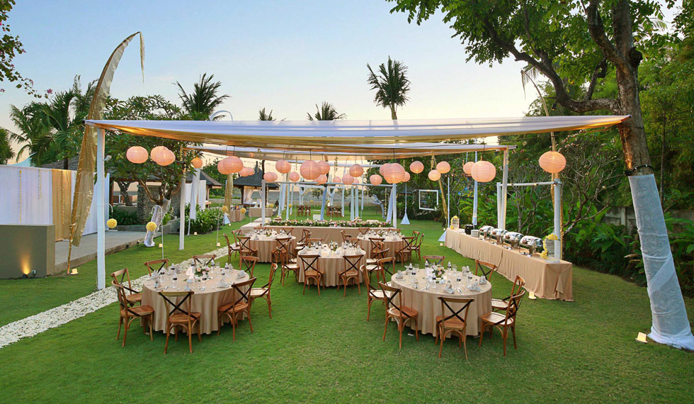 wedding garden at bali niksoma legian