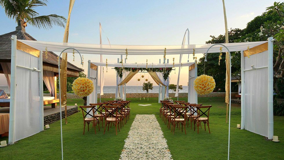 wedding garden at bali niksoma legian